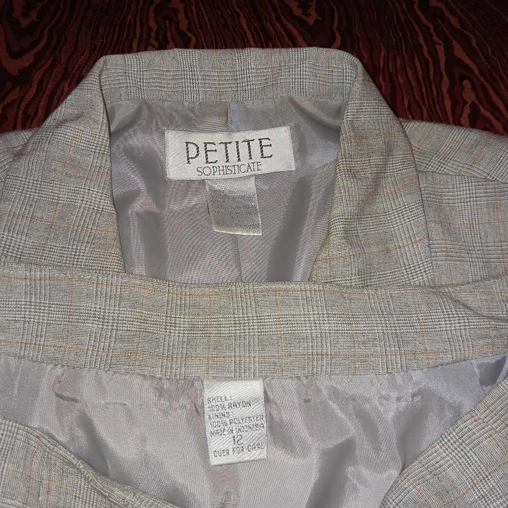 PETITE SOPHISTICATE 2 Piece Gray Long Sleeve Collared Suit Women's Size 12 - Picture 12 of 16